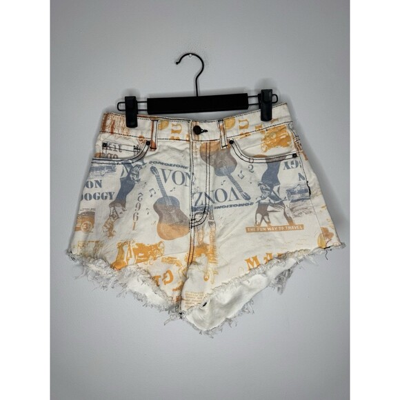 BDG URBAN OUTFITTERS Pitched A-Line Denim Short Newspaper Print - Size 27 Frayed - Picture 3 of 8